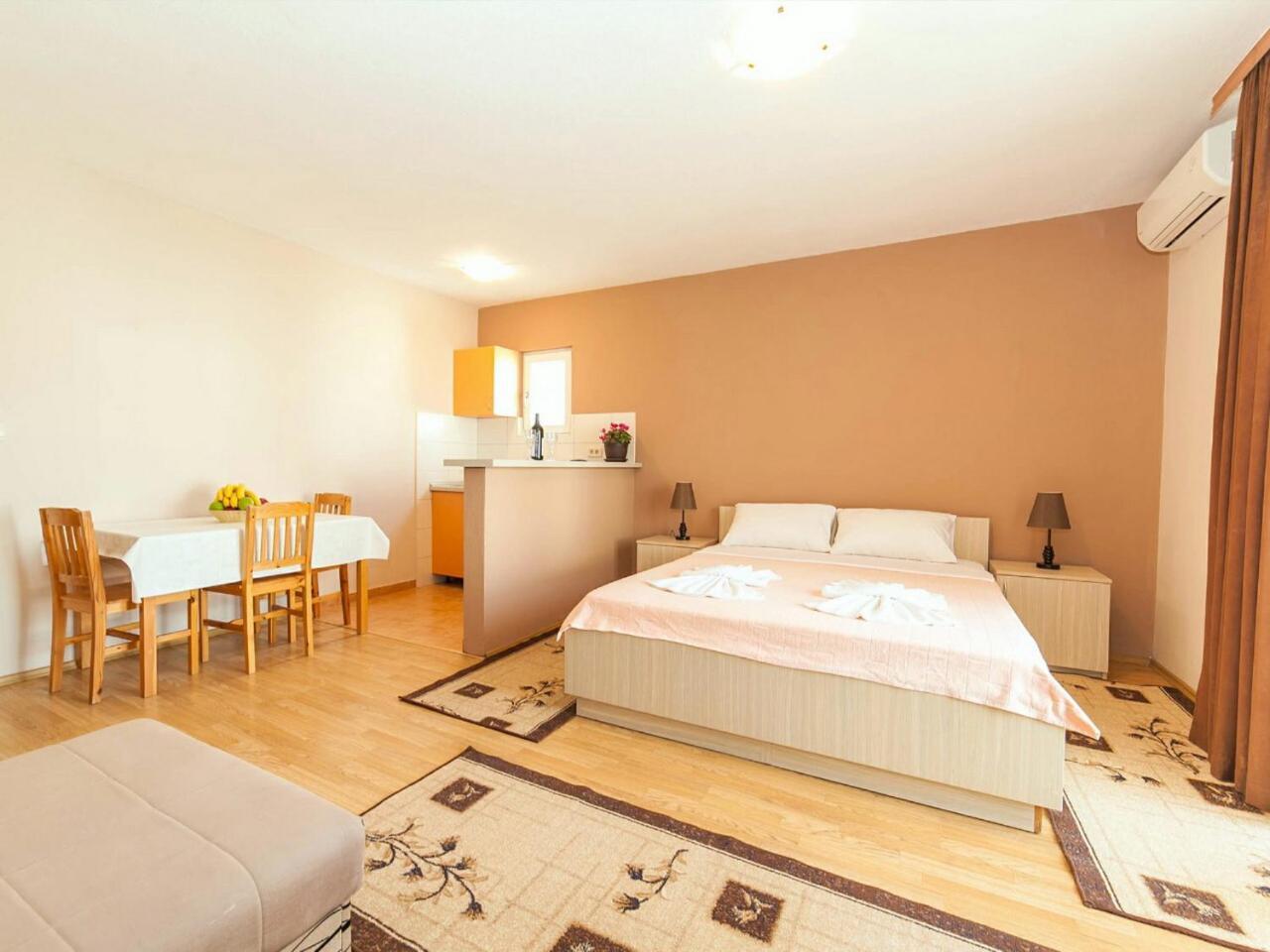 Hana Accommodation Свети-Стефан Экстерьер фото